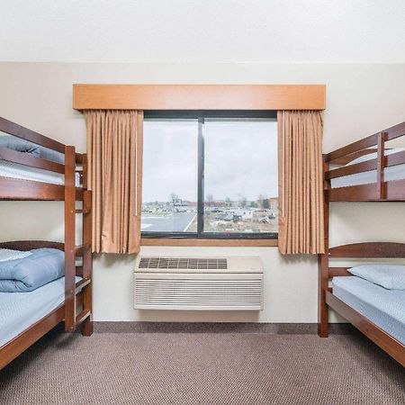 Days Inn & Suites By Wyndham Baxter Brainerd Area Εξωτερικό φωτογραφία