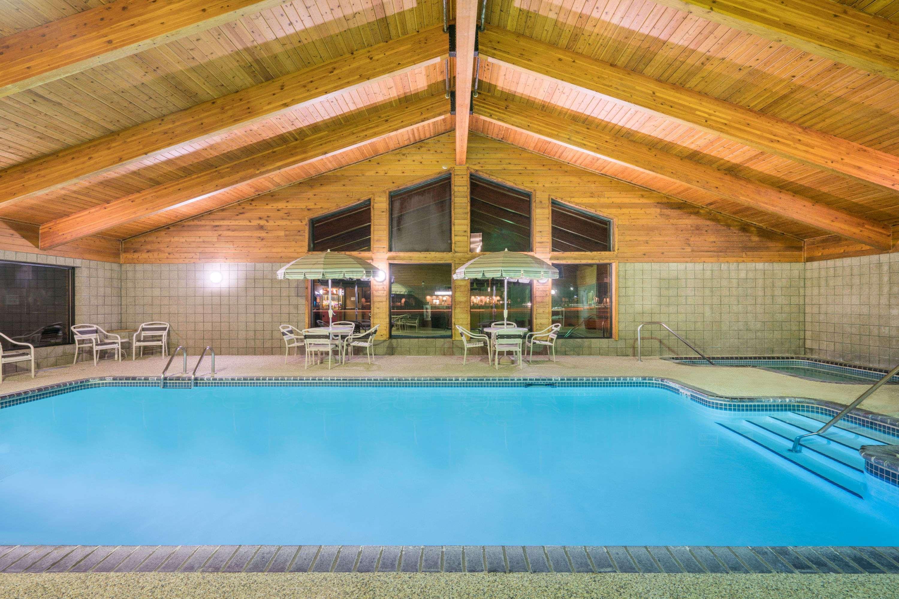 Days Inn & Suites By Wyndham Baxter Brainerd Area Εξωτερικό φωτογραφία