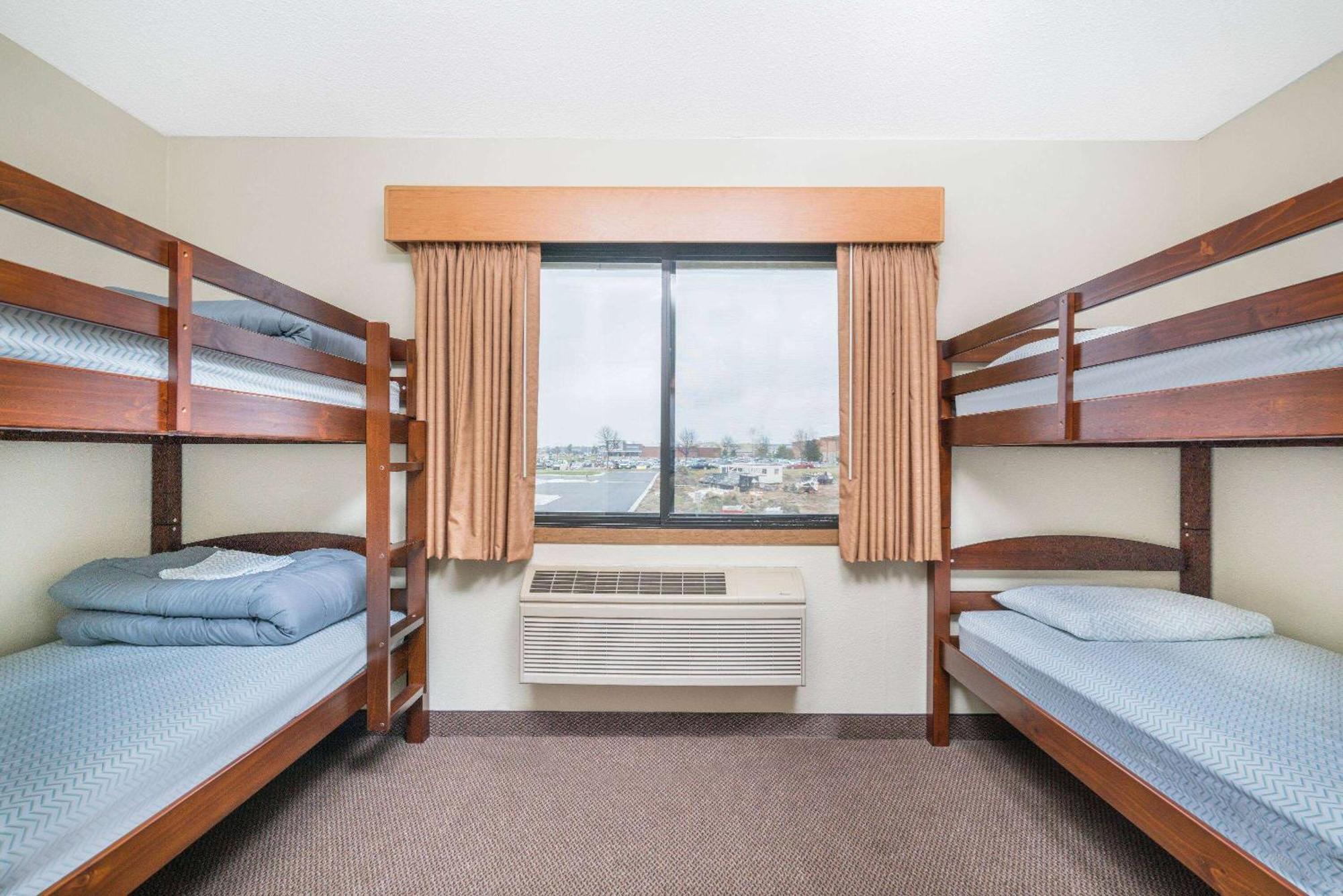 Days Inn & Suites By Wyndham Baxter Brainerd Area Εξωτερικό φωτογραφία
